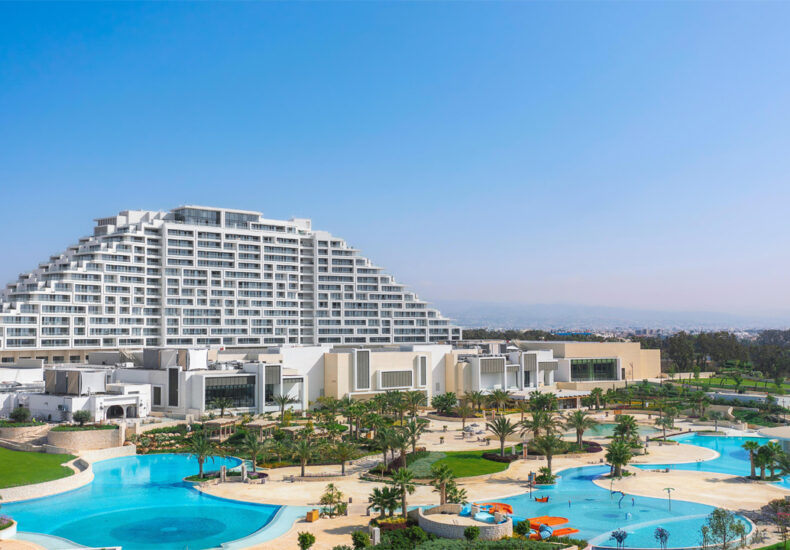 Luxury Hotel Offers Free Stay Guarantee If It Rains