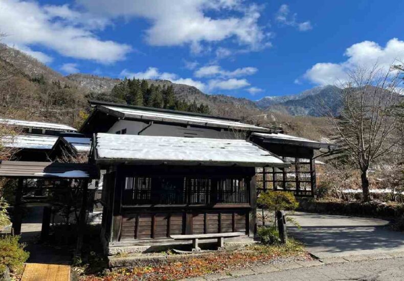 Beyond the Steam: A Japanese Onsen Expert Reveals the Hidden Art of Naked Bathing