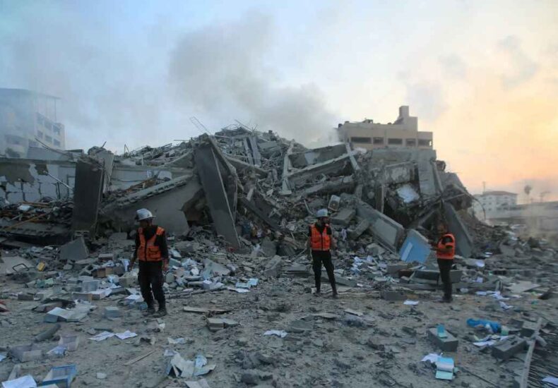 Hamas Ends 18 Years of Rule in Gaza, Opening a New Chapter for Civil Administration
